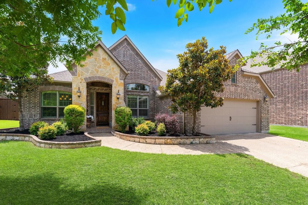 421 Hampshire Drive, Prosper