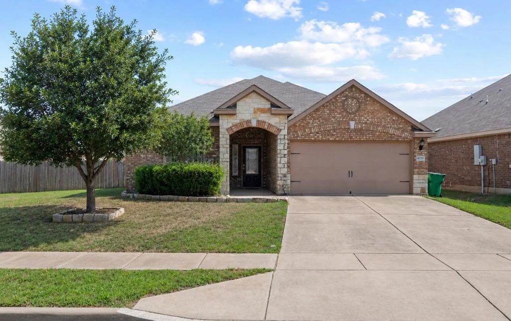 4129 Tower Lane, Crowley