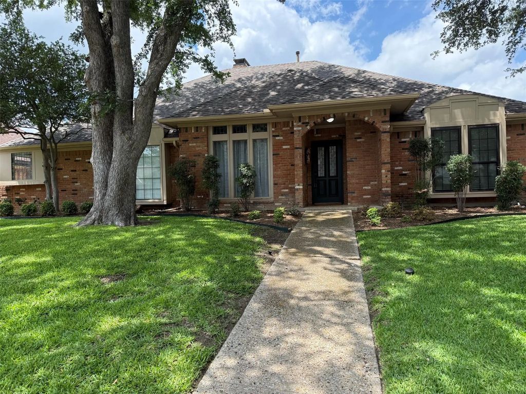 6519 Garlinghouse Lane, Dallas