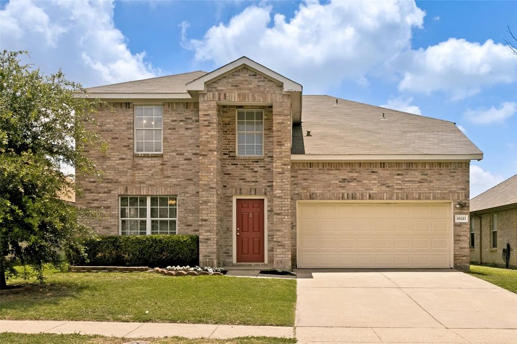 10121 Chapel Rock Drive, Fort Worth