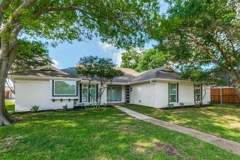 2104 Heather Hill Lane, Plano