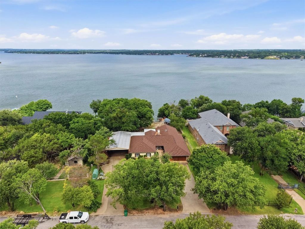 6426 Walters Bend Court, Granbury