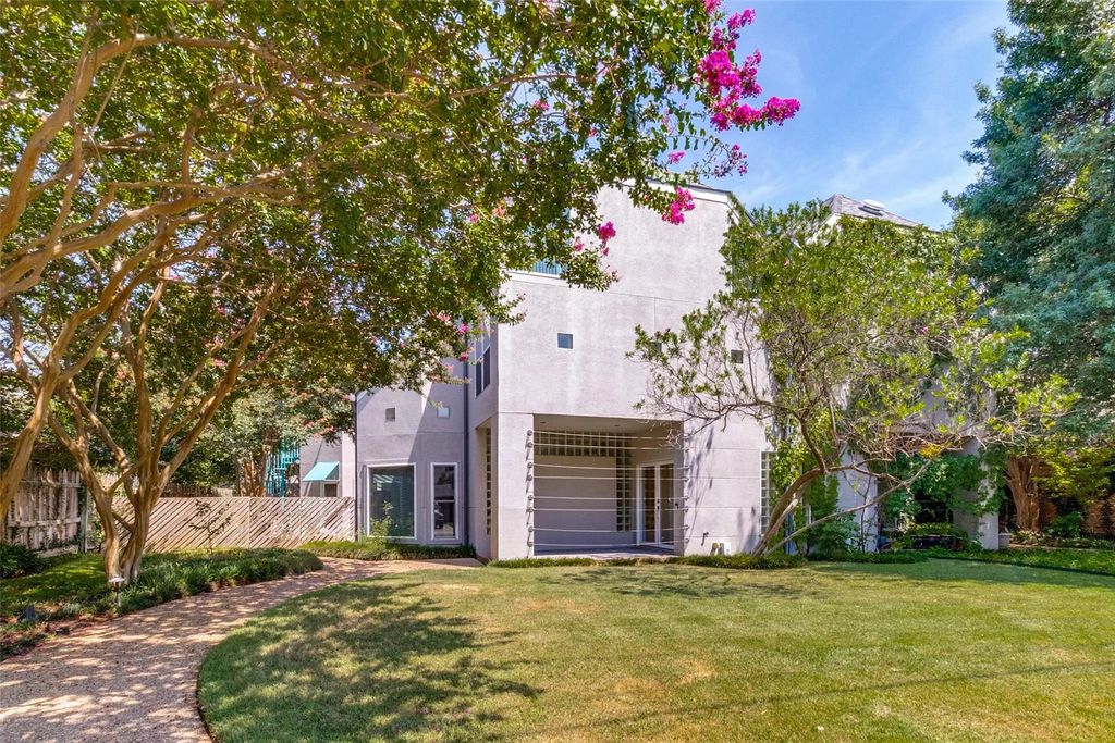 12612 Breckenridge Drive, Dallas