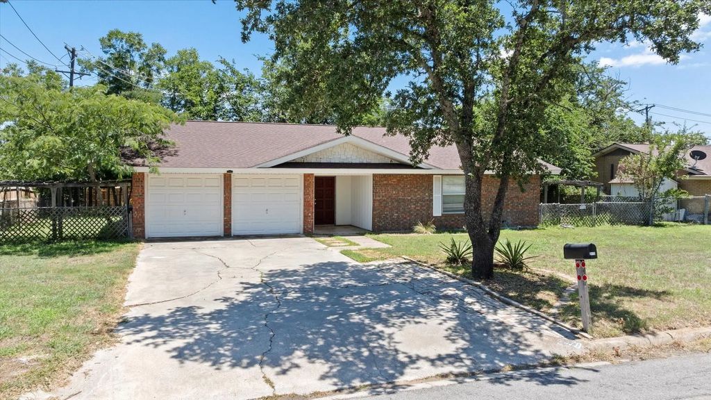 2470 Phelps Street, Stephenville
