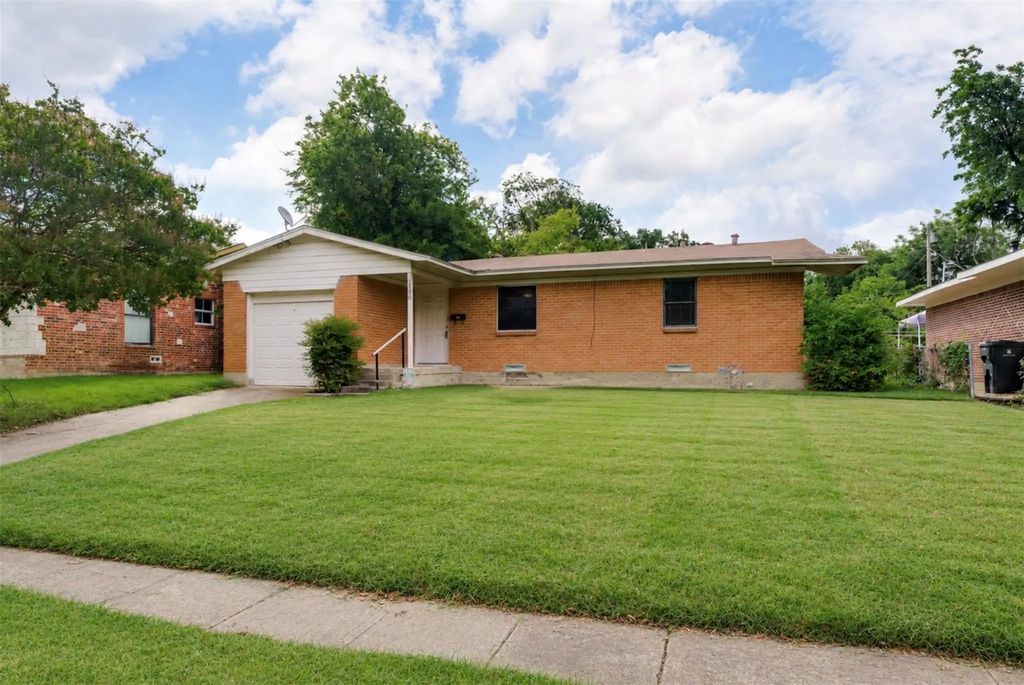 1750 Kirkwood Drive, Garland