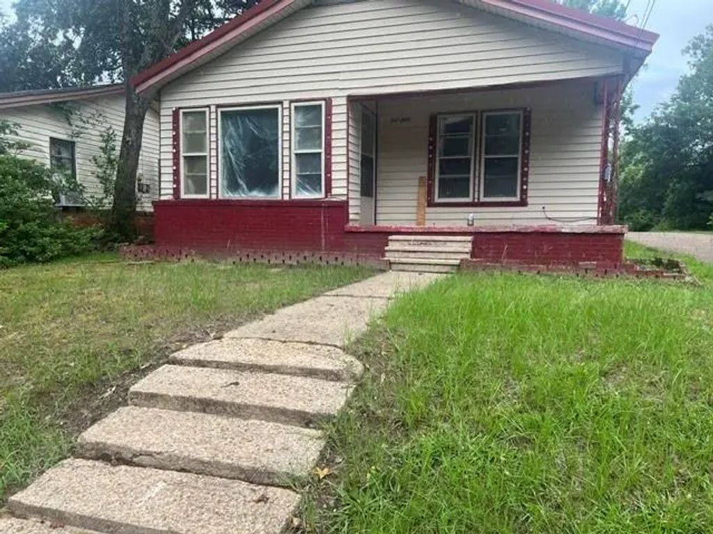 317 Joel Street, Minden