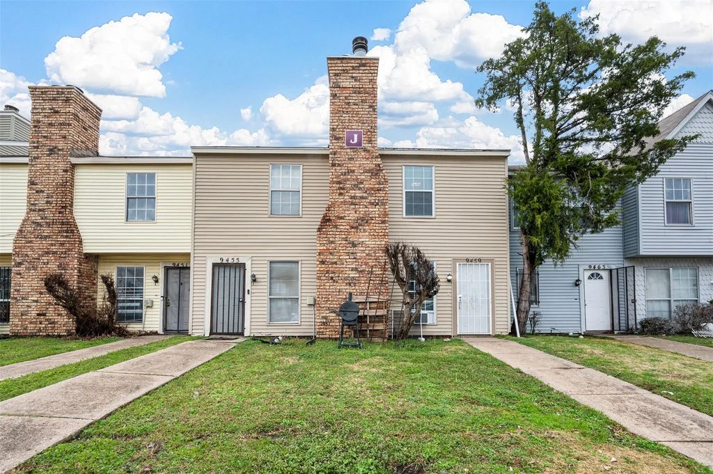 9459 Olde Village Court, Dallas