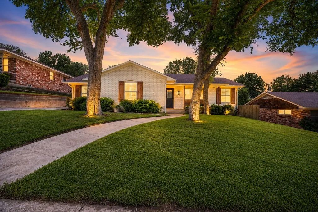 2341 Pinebluff Drive, Dallas