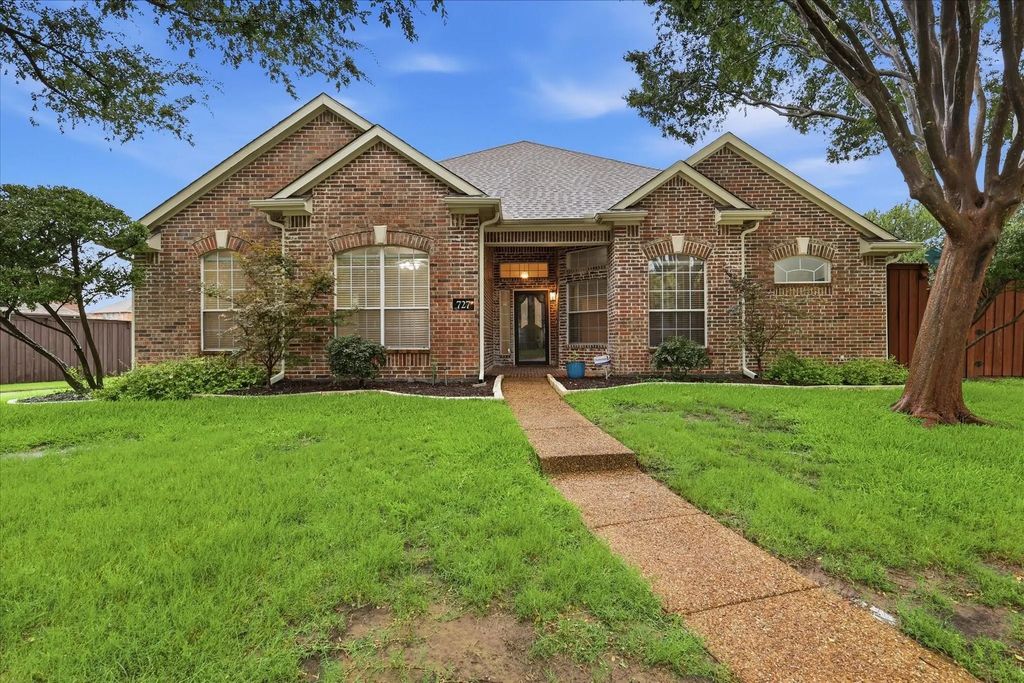 727 Willow Ridge Court, Coppell