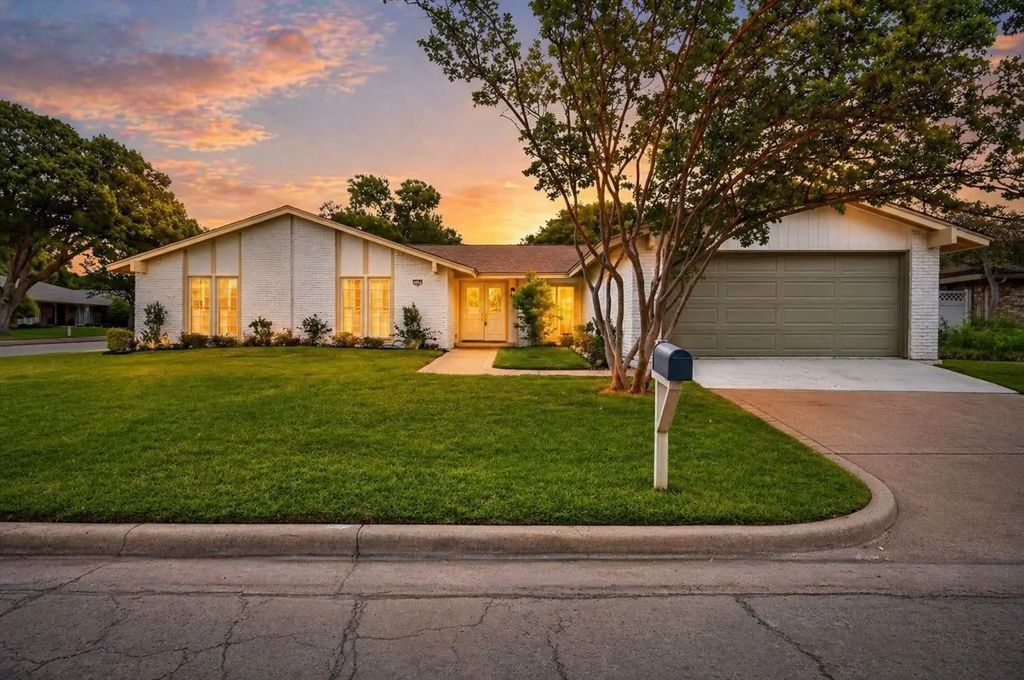15745 Havenrock Circle, Dallas