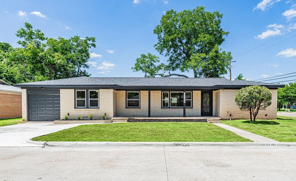 5700 Tracyne Drive, Westworth Village