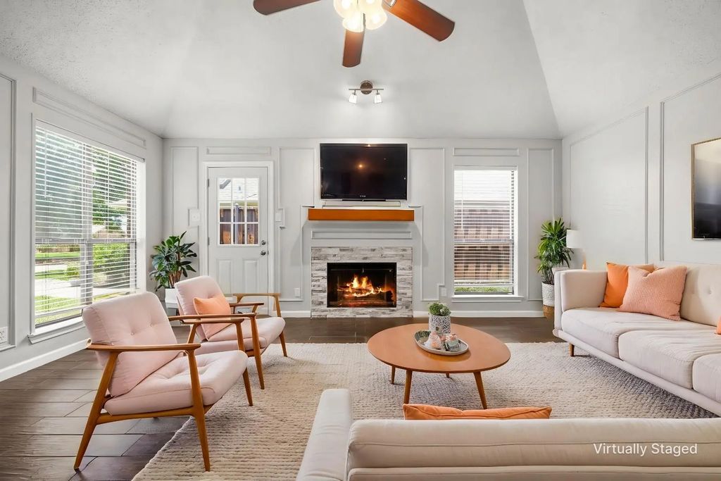 2029 Falcon Ridge Drive A, Carrollton