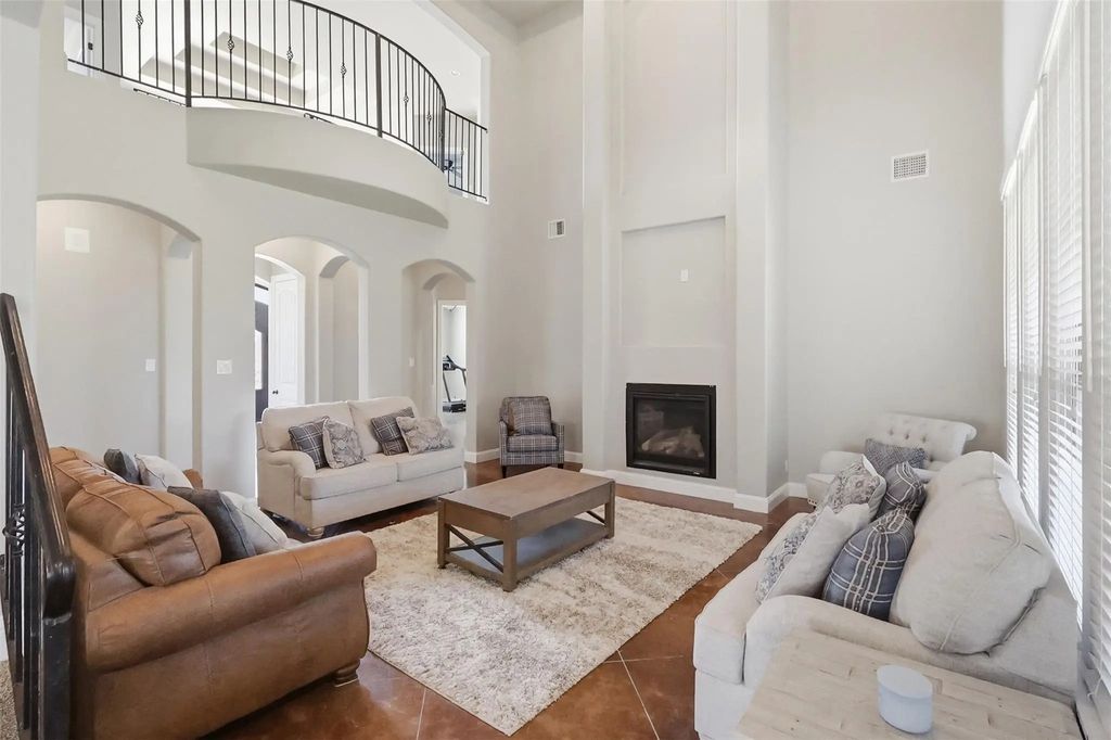 2115 Hollow Wood Way, Haughton