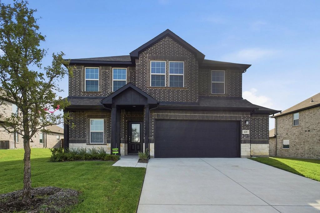 420 Bronco Drive, Waxahachie