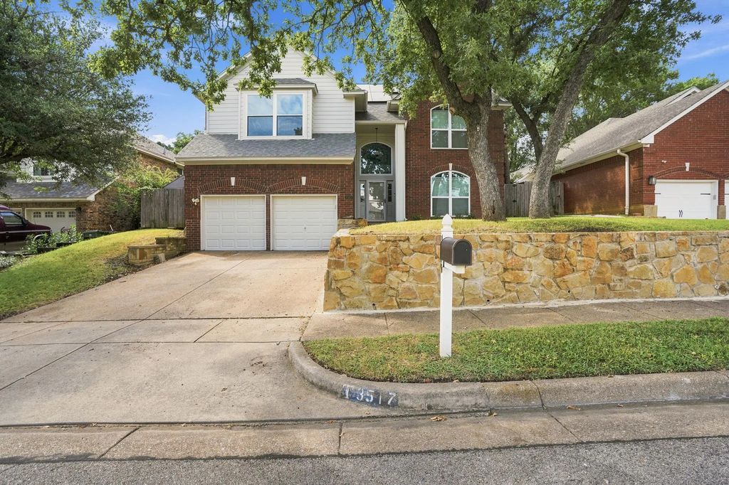 3517 Paint Brush Lane, Bedford