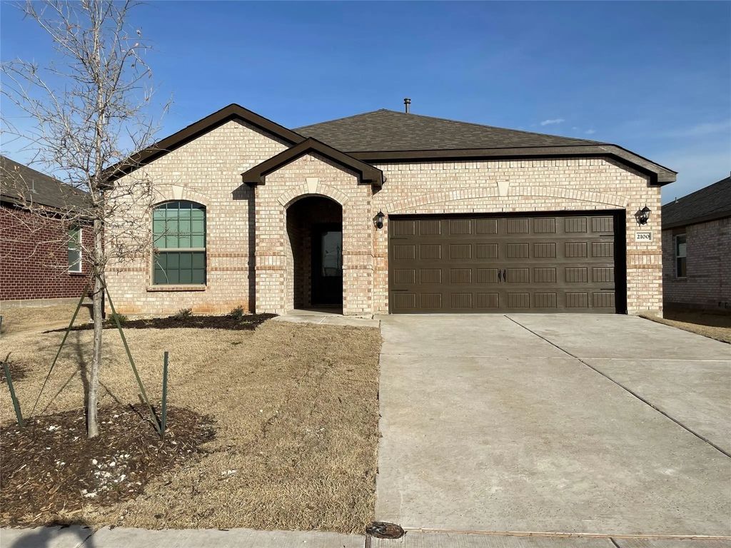 2100 Yarbrough Drive, Anna