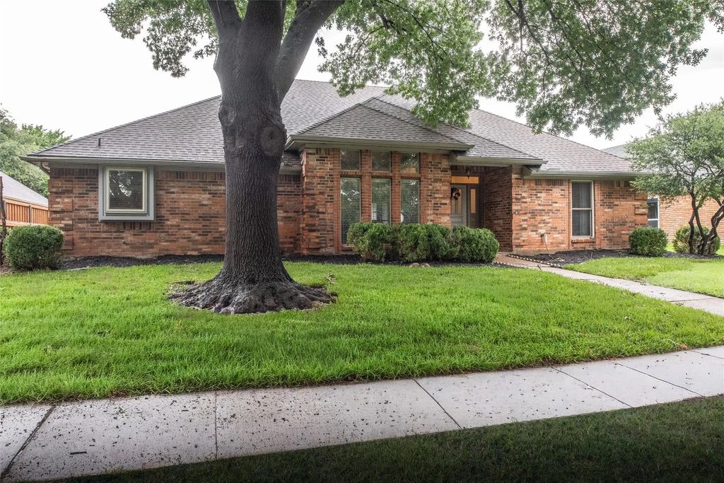 2805 Corby Drive, Plano
