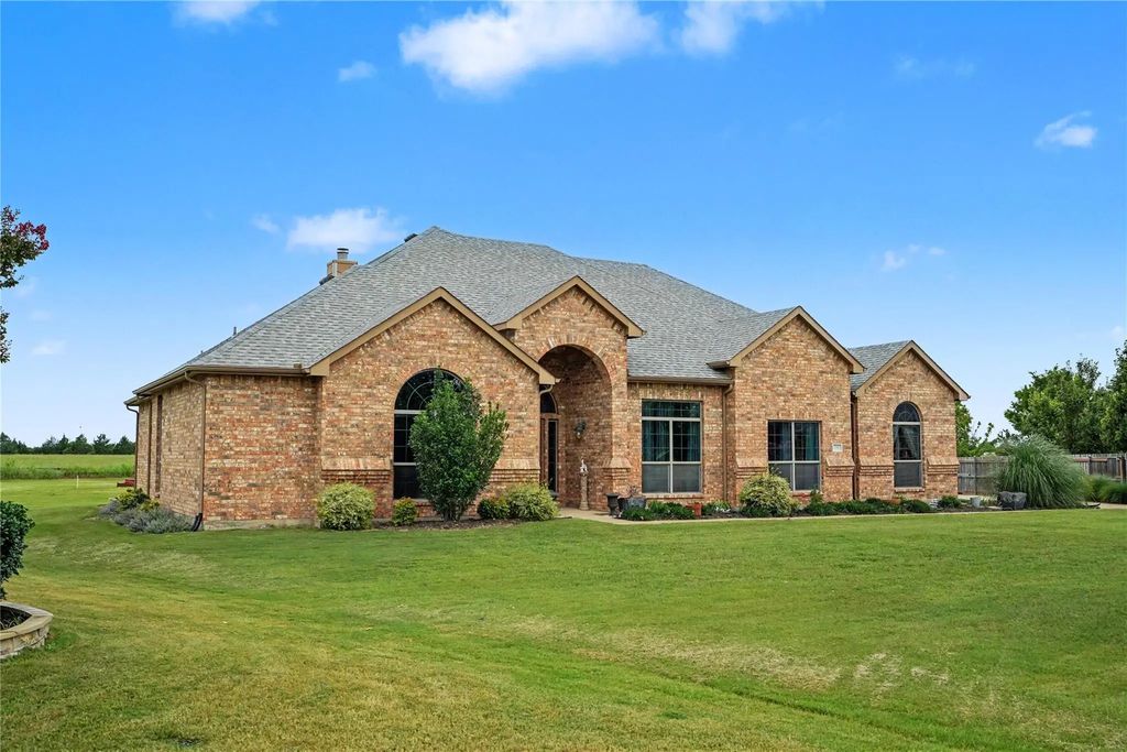178 Chazlynn Court, Waxahachie