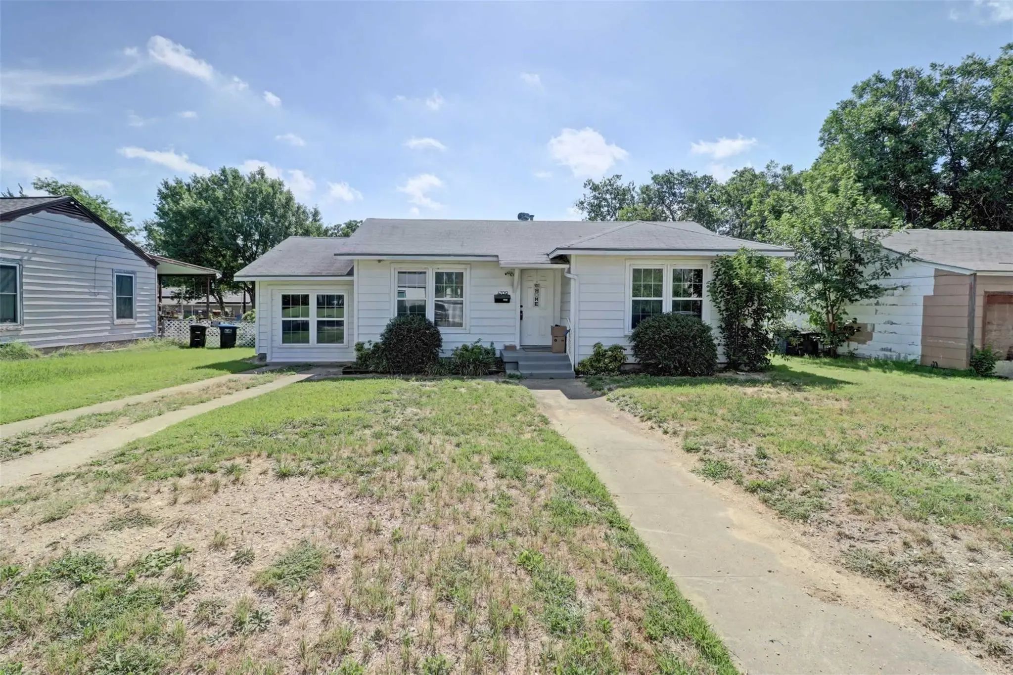 Photo of Listing #21306276