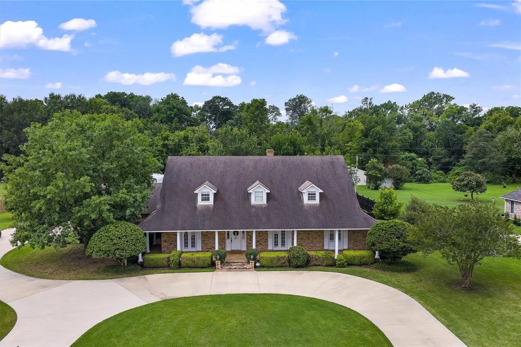 206 Shadow Ridge Drive, Bossier City