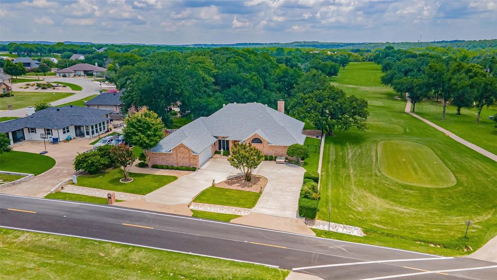 9031 Bontura Road, Granbury