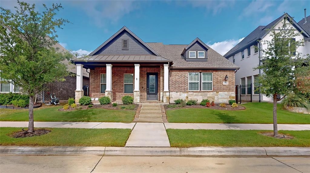 4502 Sapphire Falls Way, Arlington