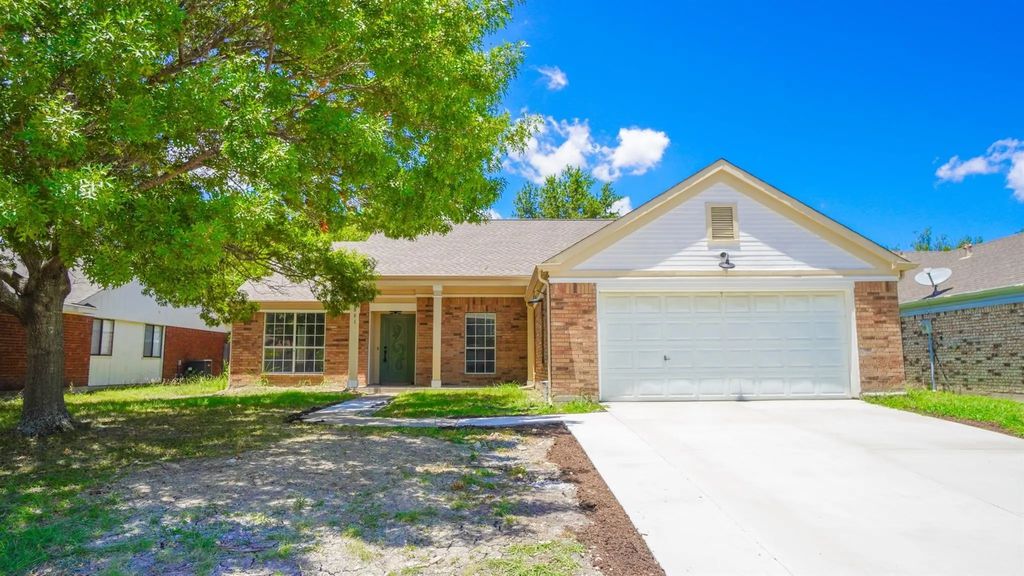 7801 Estates Way, Rowlett