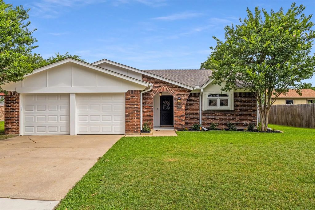 6283 Shirley Drive, North Richland Hills
