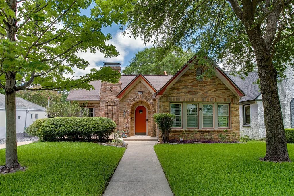 919 Salmon Drive, Dallas