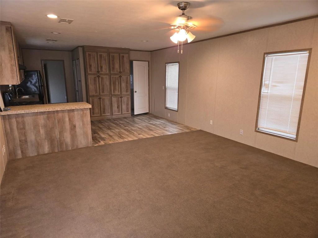 1119 Breezy Oaks Drive 1121-b, Mansfield