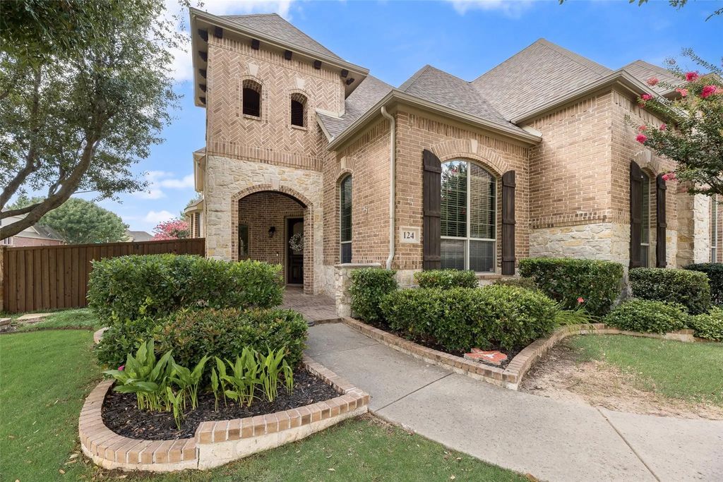 124 Crestbrook Drive, Rockwall