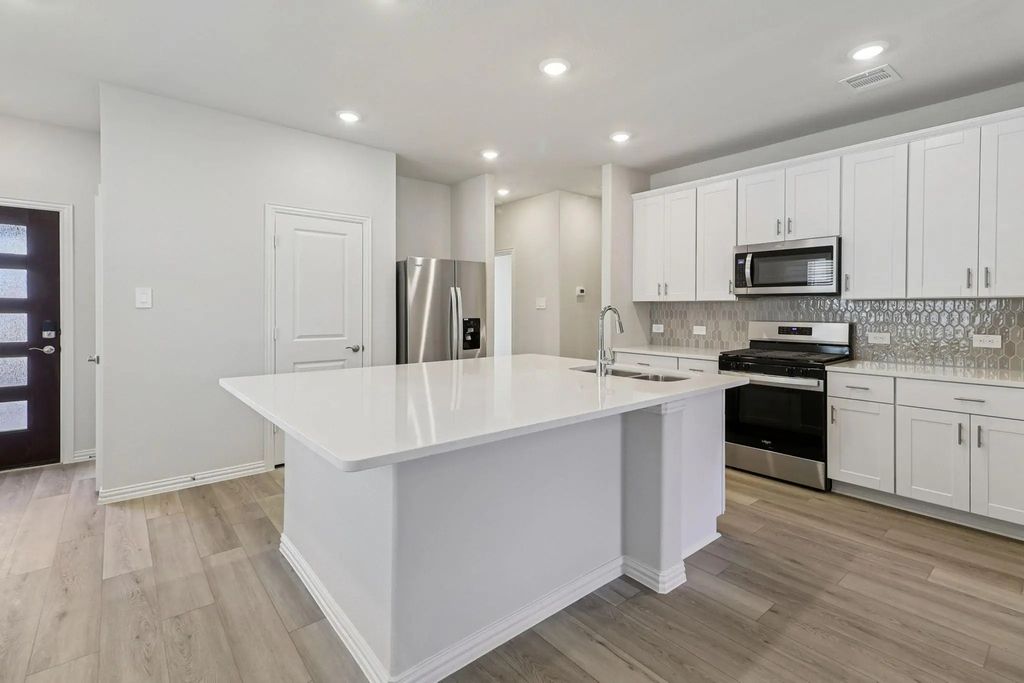 216 Winchester Hill Lane, Princeton