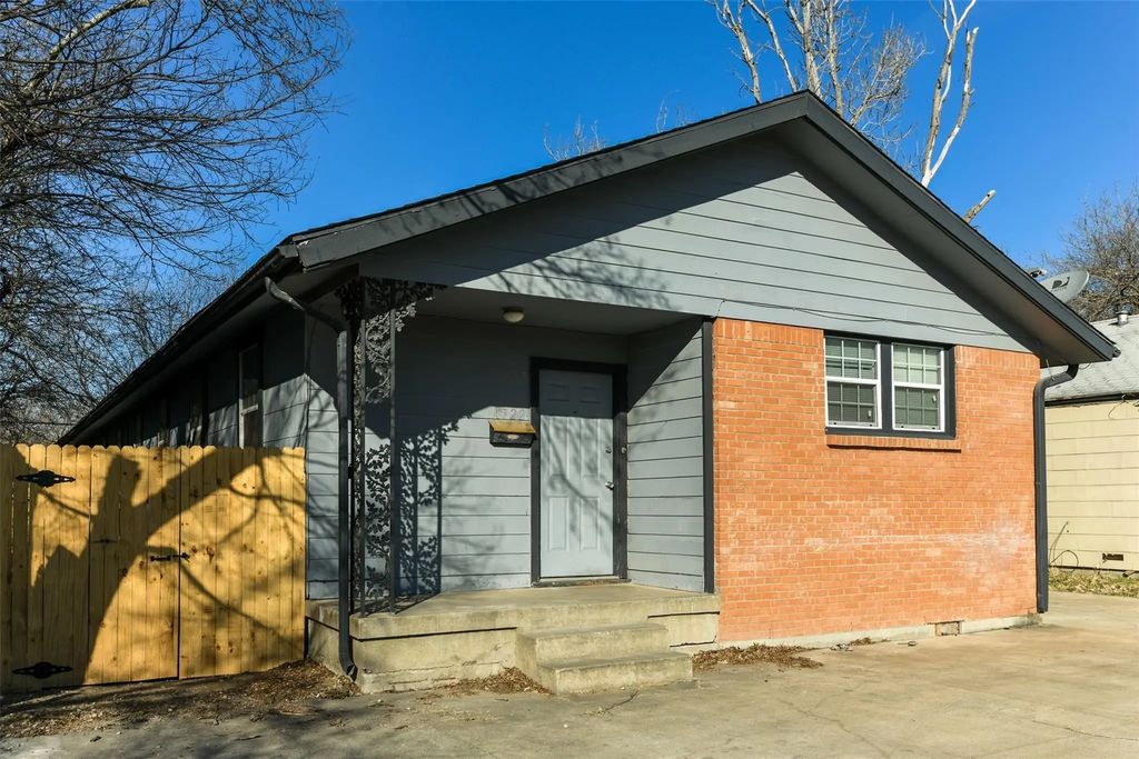 4722 Mccart Avenue, Fort Worth
