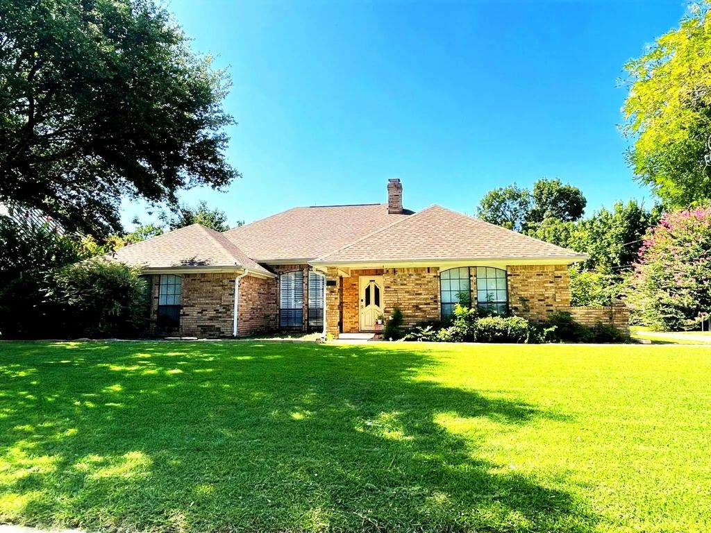 6614 Winding Rose Trail, Dallas