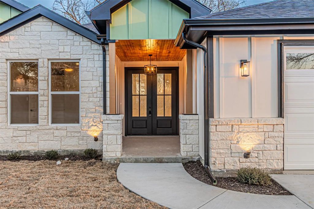 1818 Marfa Avenue, Dallas