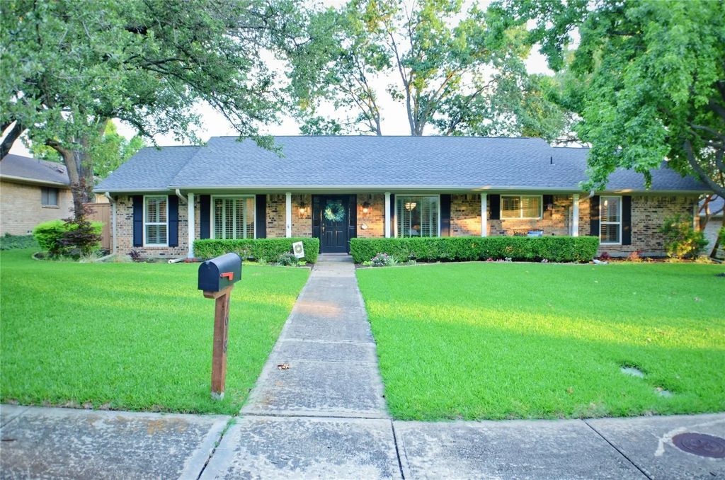 7618 Meadowhaven Drive, Dallas