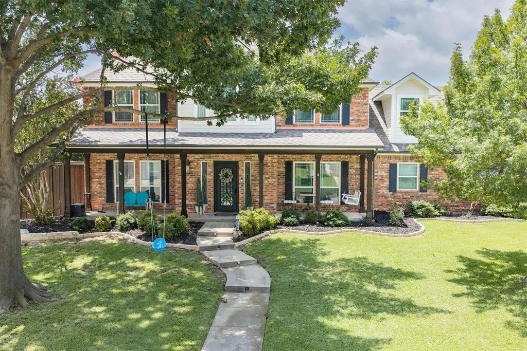 709 Bent Tree Court, Hurst