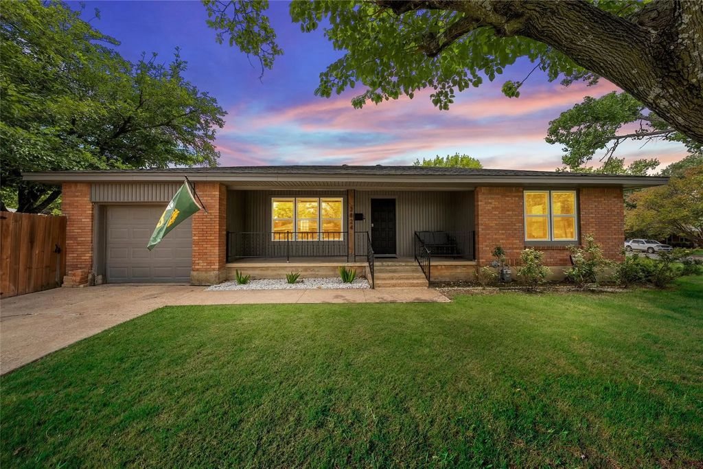 3824 Pine Avenue, Waco