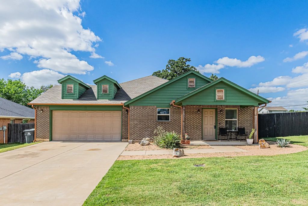 4362 Green Acres Circle, Arlington