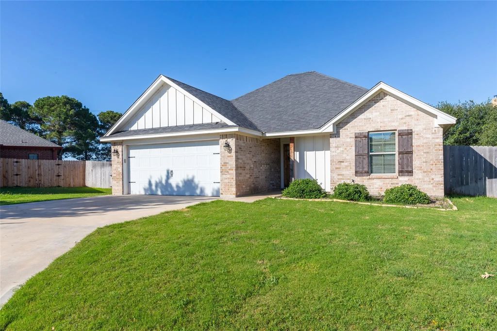 2449 Township Court, Abilene