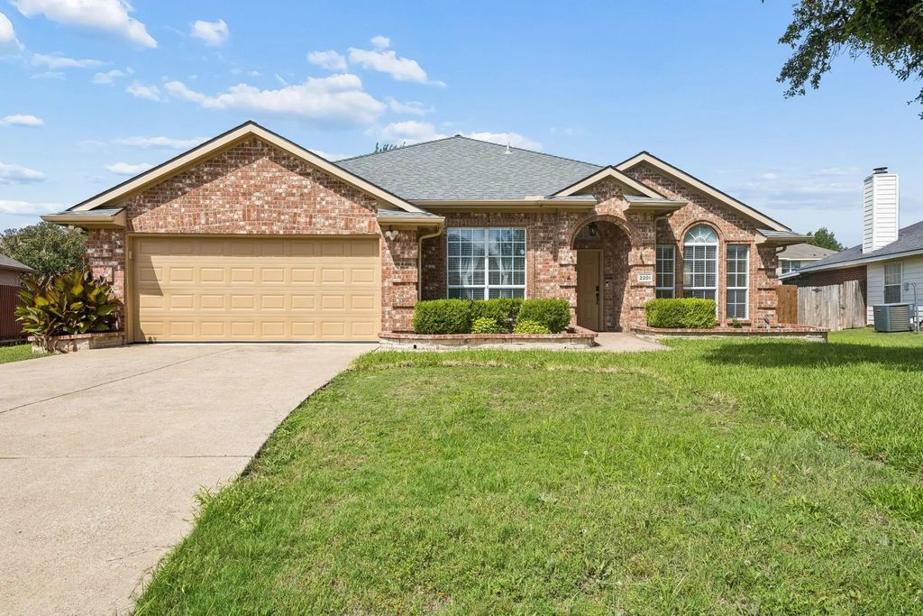 2201 Cantura Drive, Mesquite