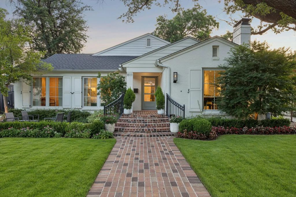 8111 Chadbourne Road, Dallas