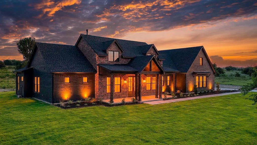 548 Aermotor Loop, Weatherford