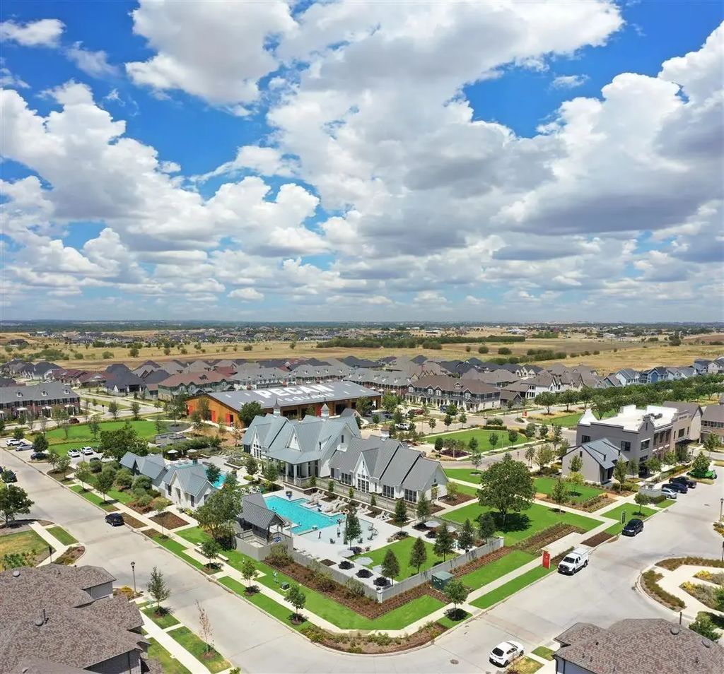 2913 Mayfair Lane, Northlake