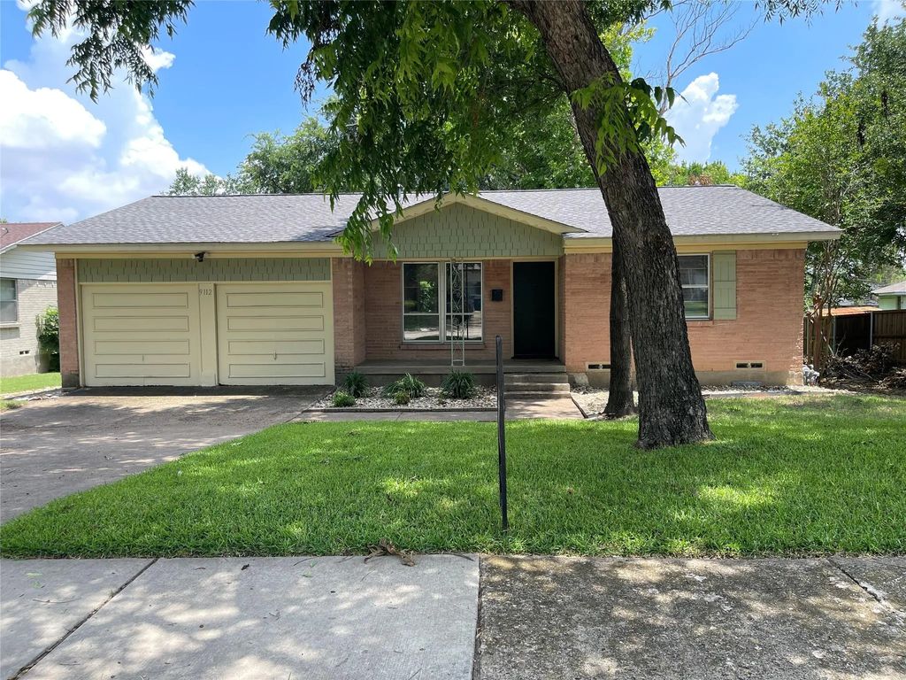 9112 Clearwater Drive, Dallas