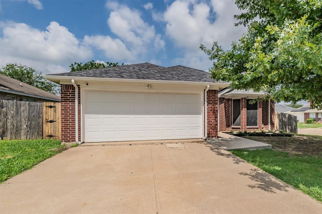7000 Rovato Drive, Arlington