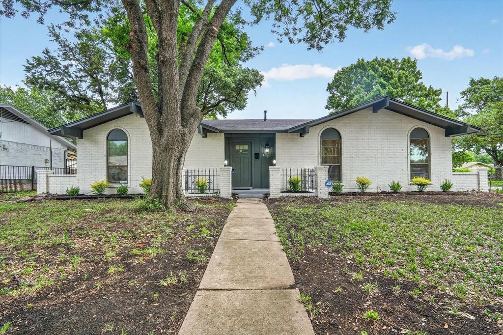 439 Candlelight Avenue, Duncanville