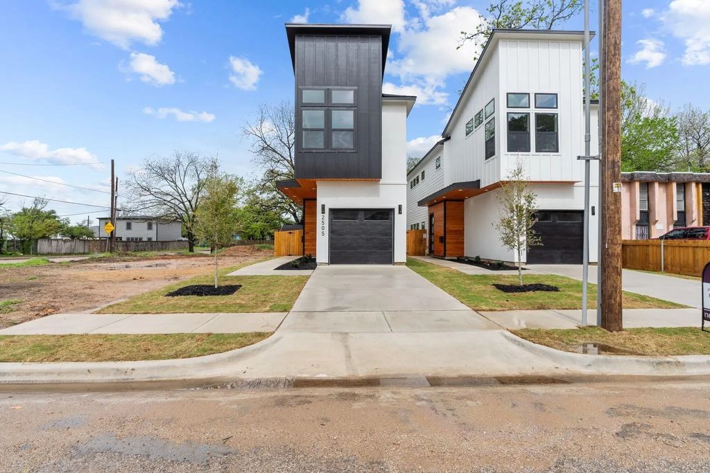 2505 Birmingham Avenue, Dallas