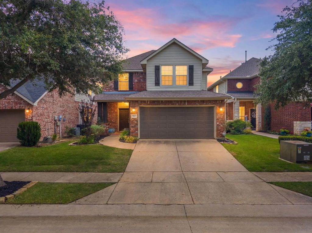 325 Kirby Drive, Argyle