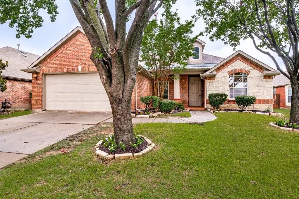 2453 Deerwood Drive, Little Elm